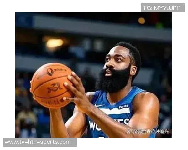 哈登半场表现亮眼三投两中助攻9次助力球队进攻展现全能风采 哈登半场表现亮眼三投两中助攻9次助力球队进攻展现全能风采